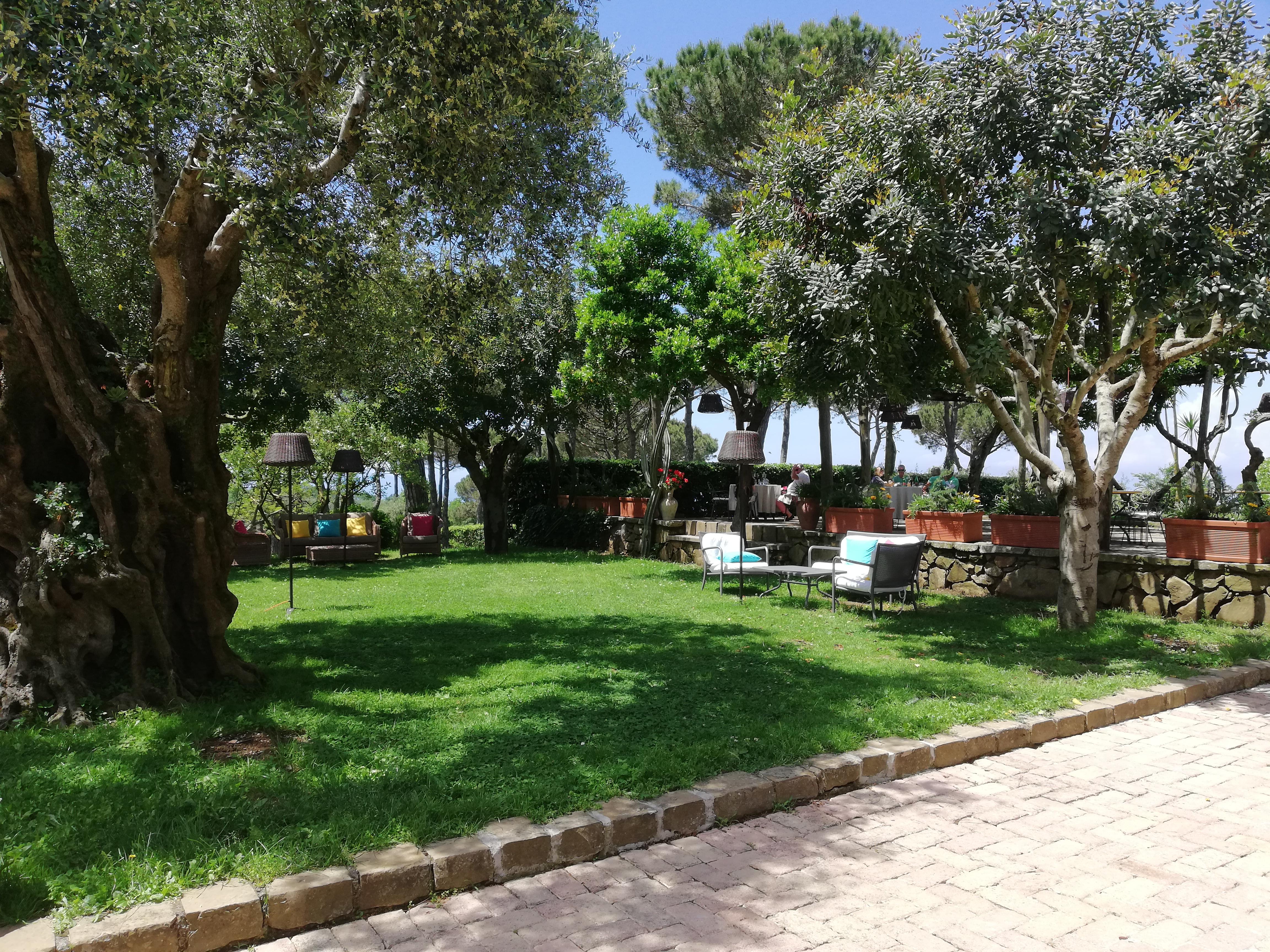 Oasi Olimpia Relais Hotel Sant'Agata sui due Golfi Exterior photo